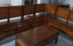 Kursi Sudut Motif Kotak Kotak